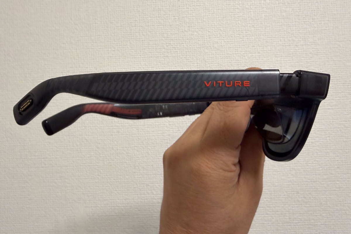 VITURE Luma Ultraはボディが透明に