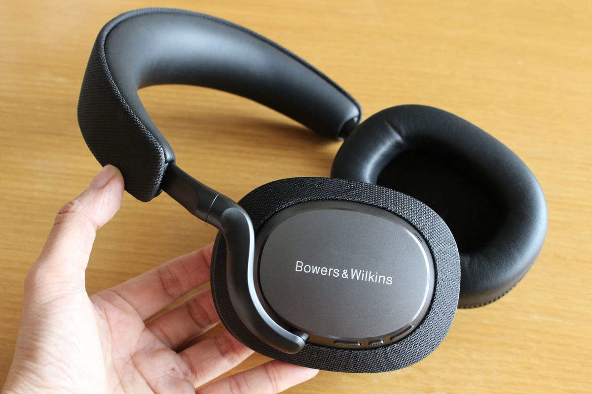 我が家の「Px7 S3」。実は正確に言うと夫の持ち物だが、家族の所有物ということで自分も使わせてもらっている