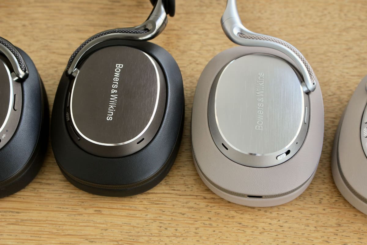 Px8 S2のカラーはオニキス・ブラック、ウォーム・ストーン