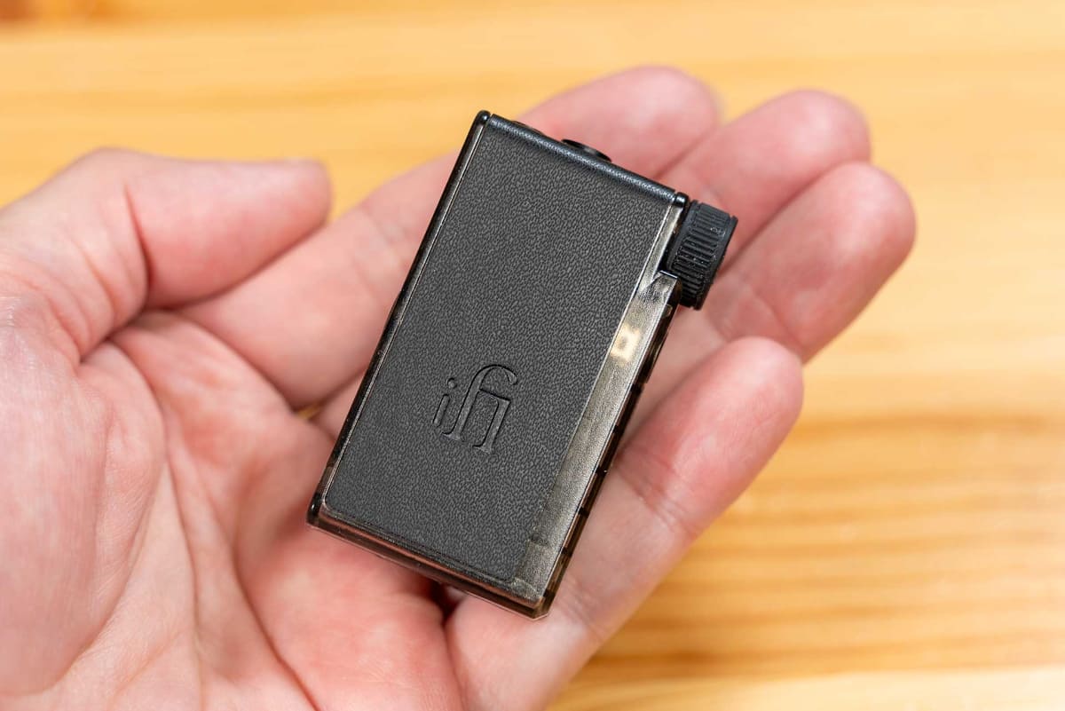 「GO blu Air」は手のひらにすっぽり収まる小ささ