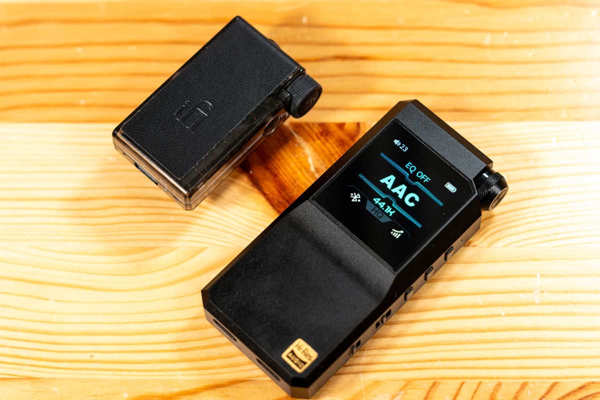 「GO blu Air」と「BTR17」を並べたところ