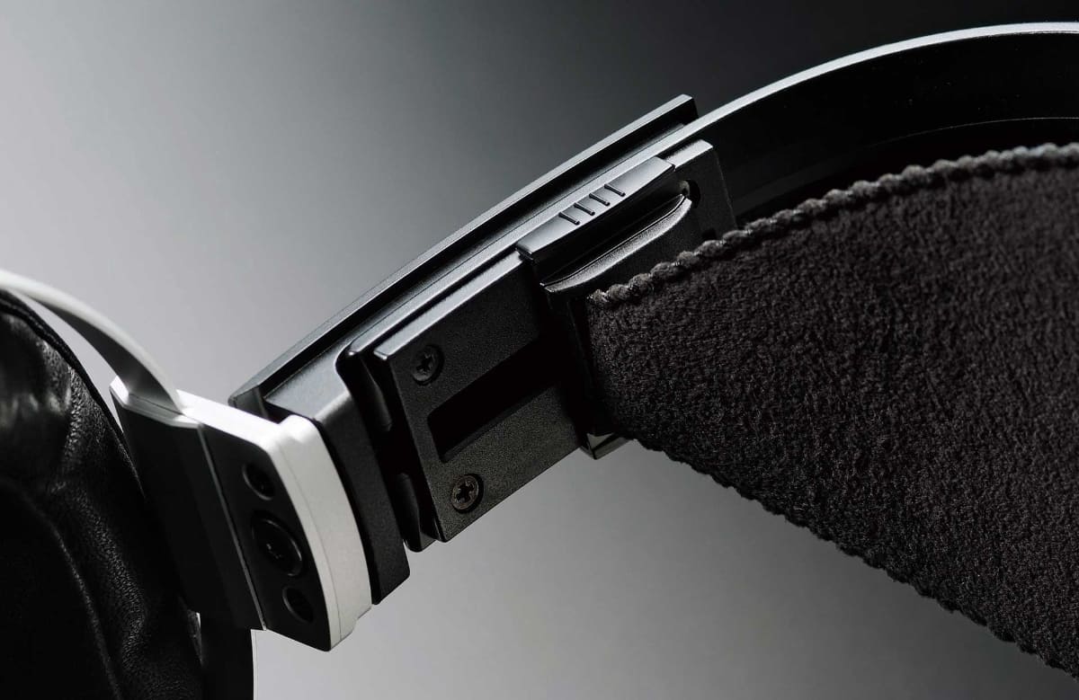 10段階のクリック式機構を採用したヘッドパッド