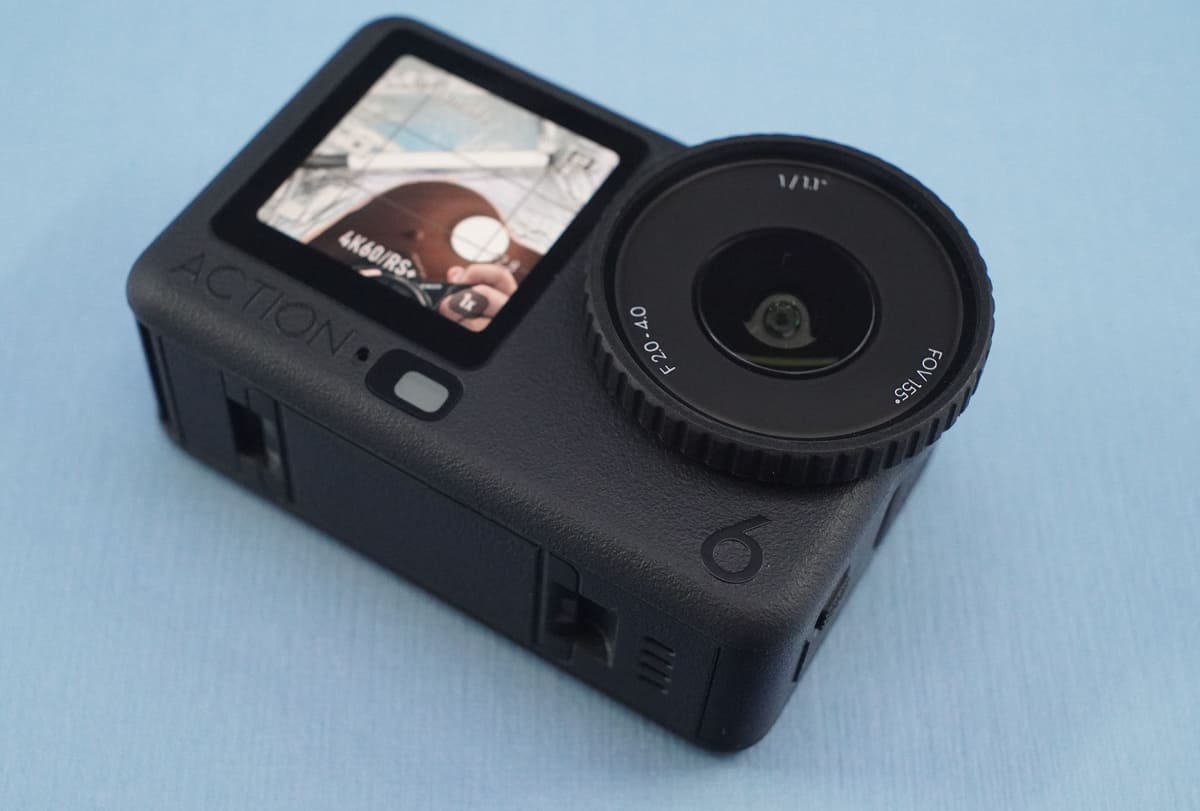 シリーズロゴの位置や形状が変更された