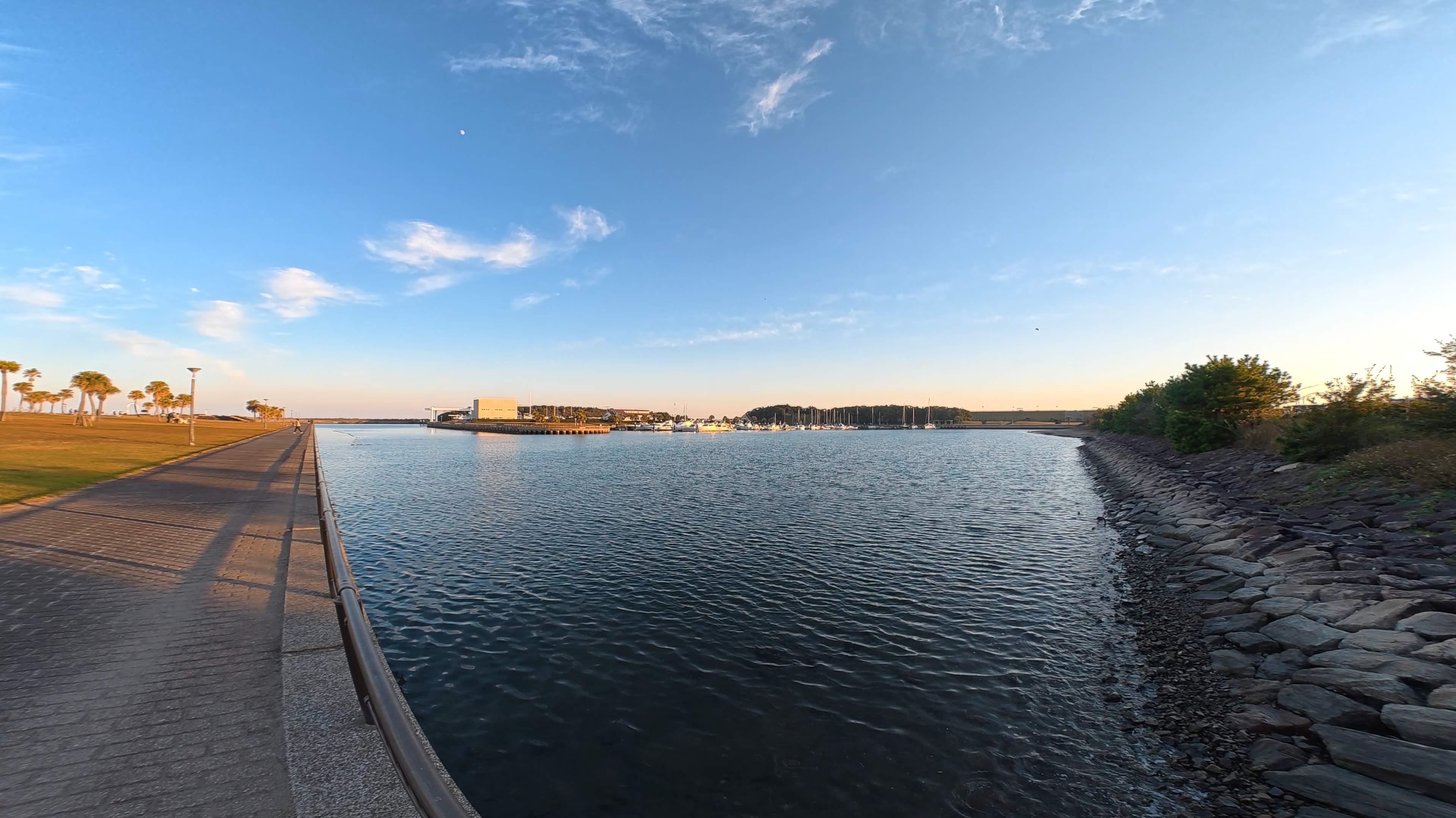 レンズモード：標準(歪み補正)、補正モード：HorizonSteady、画角：FOV BOOSTレンズ