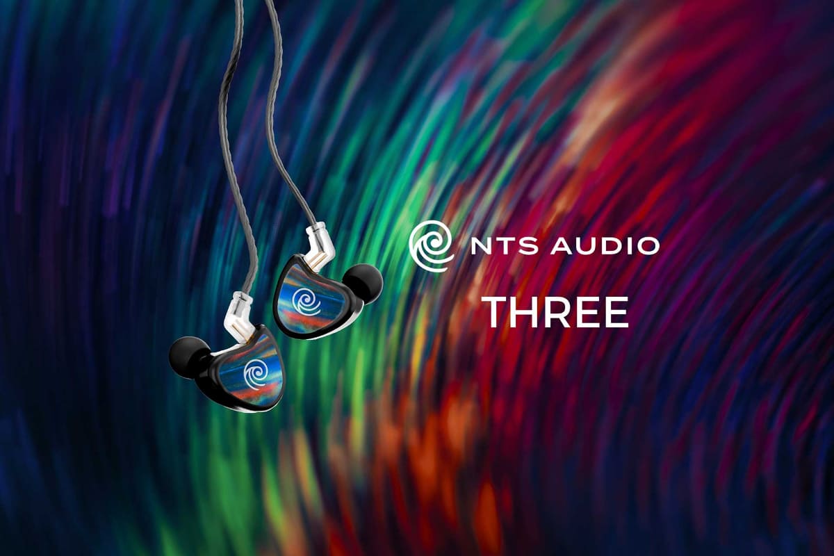 「THREE」