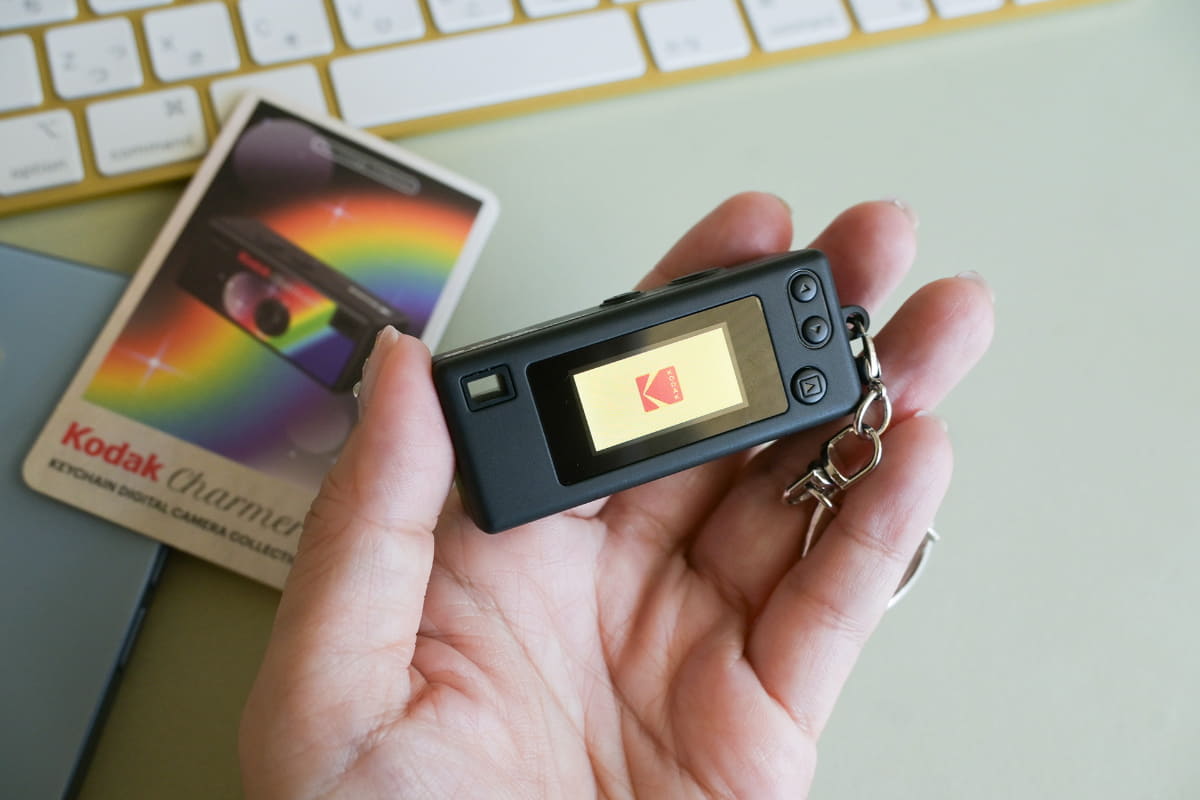 いつも一緒に持ち歩くカメラの一台になりそう