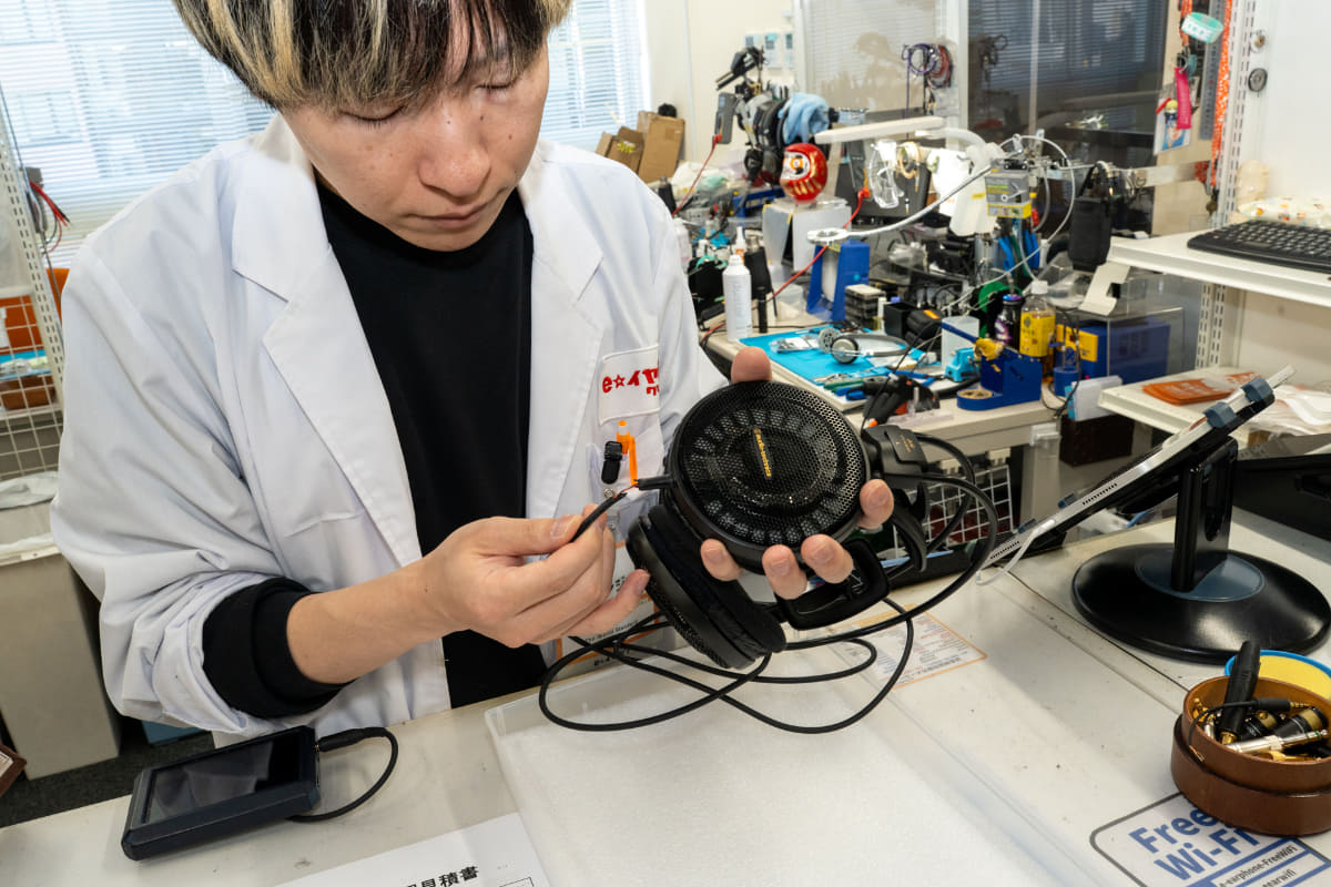 ケーブルの状態を確認したり