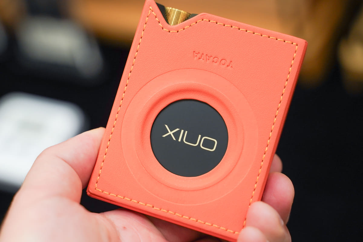 カラフルなケースも用意している