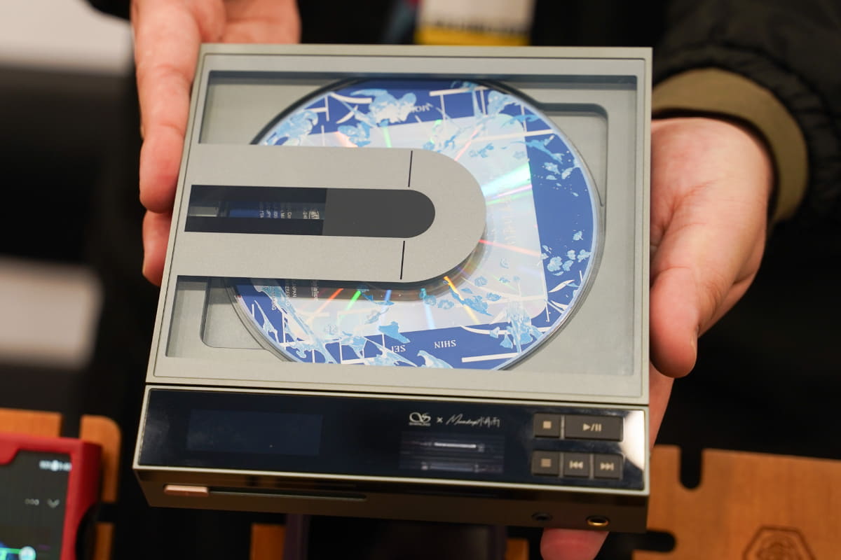 SHANLINGと水月雨がコラボしたポータブルCDも登場