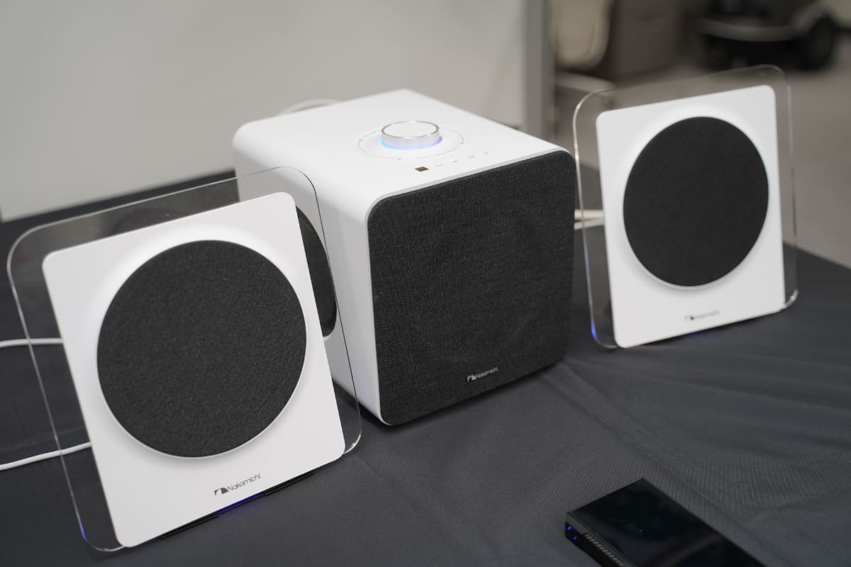 プラナーユニットを使ったスピーカー「Krystal SOUND STATION」
