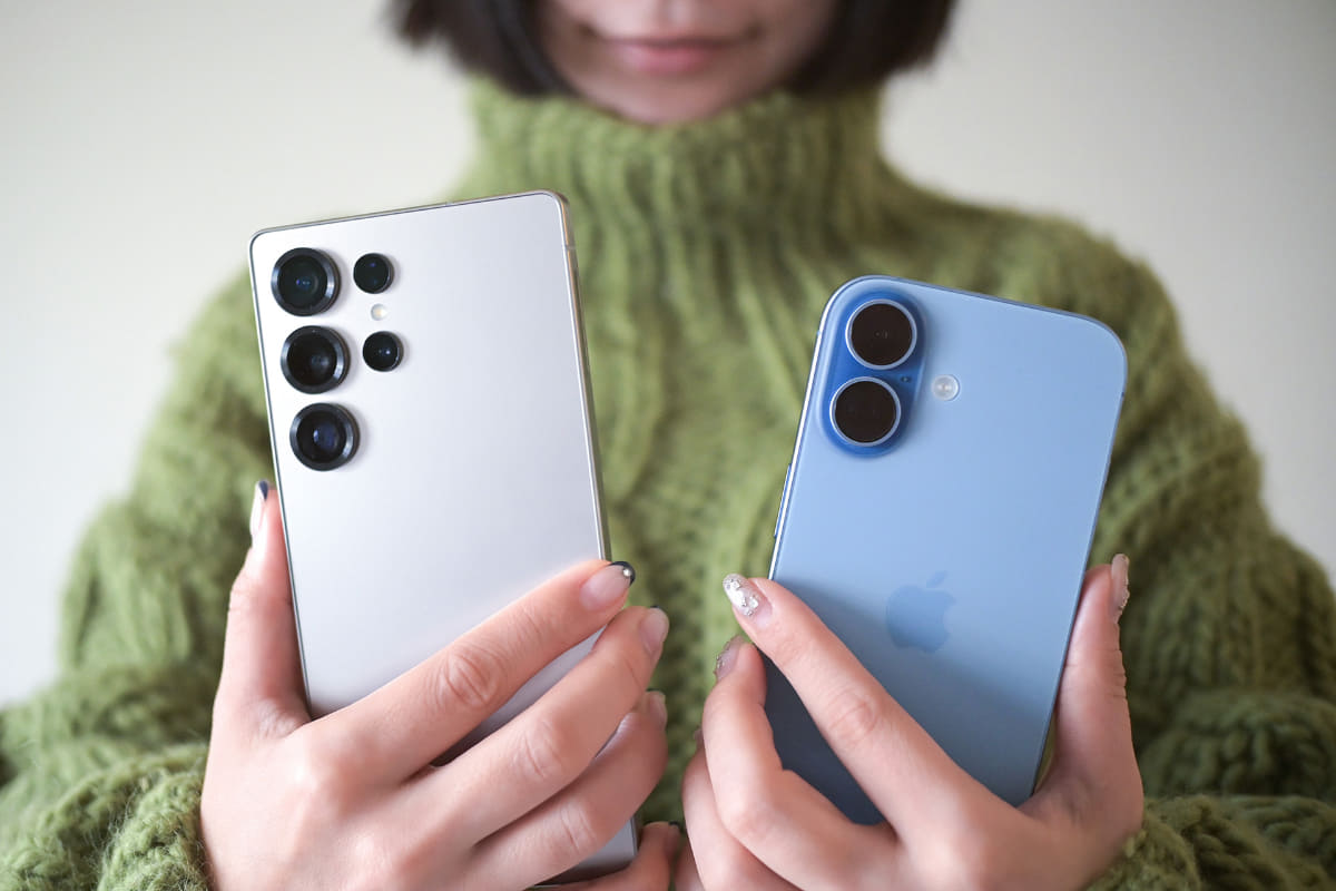 ちなみにスマホはケースなし派！傷が怖いです！これからよろしく頼むよ相棒たち！