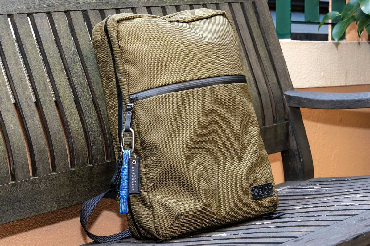 カワニシカバン「seowU[セオウー]」。カーキを購入した