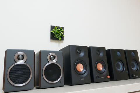 レビュー】1～3万円台の注目デスクトップスピーカー聴き比べ。FIIO