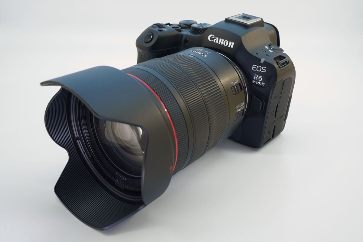「R6 MarkIII」と「RF24-105 L IS USM」