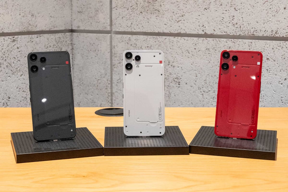 日本で展開される「Phone (3a) Lite」は全3色