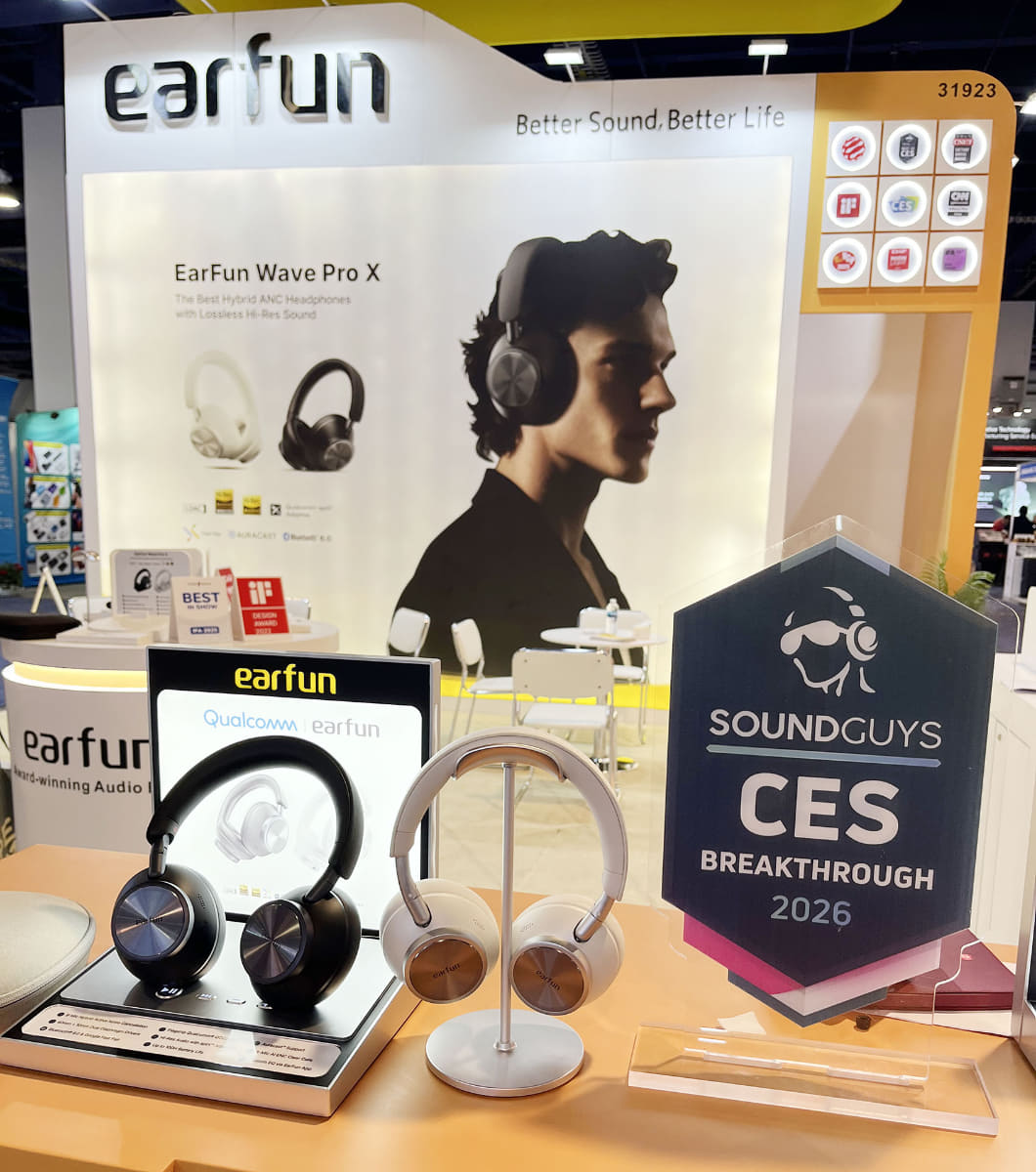 EarFunブースと2026年6月発売予定のワイヤレスヘッドフォン「Wave Pro X」