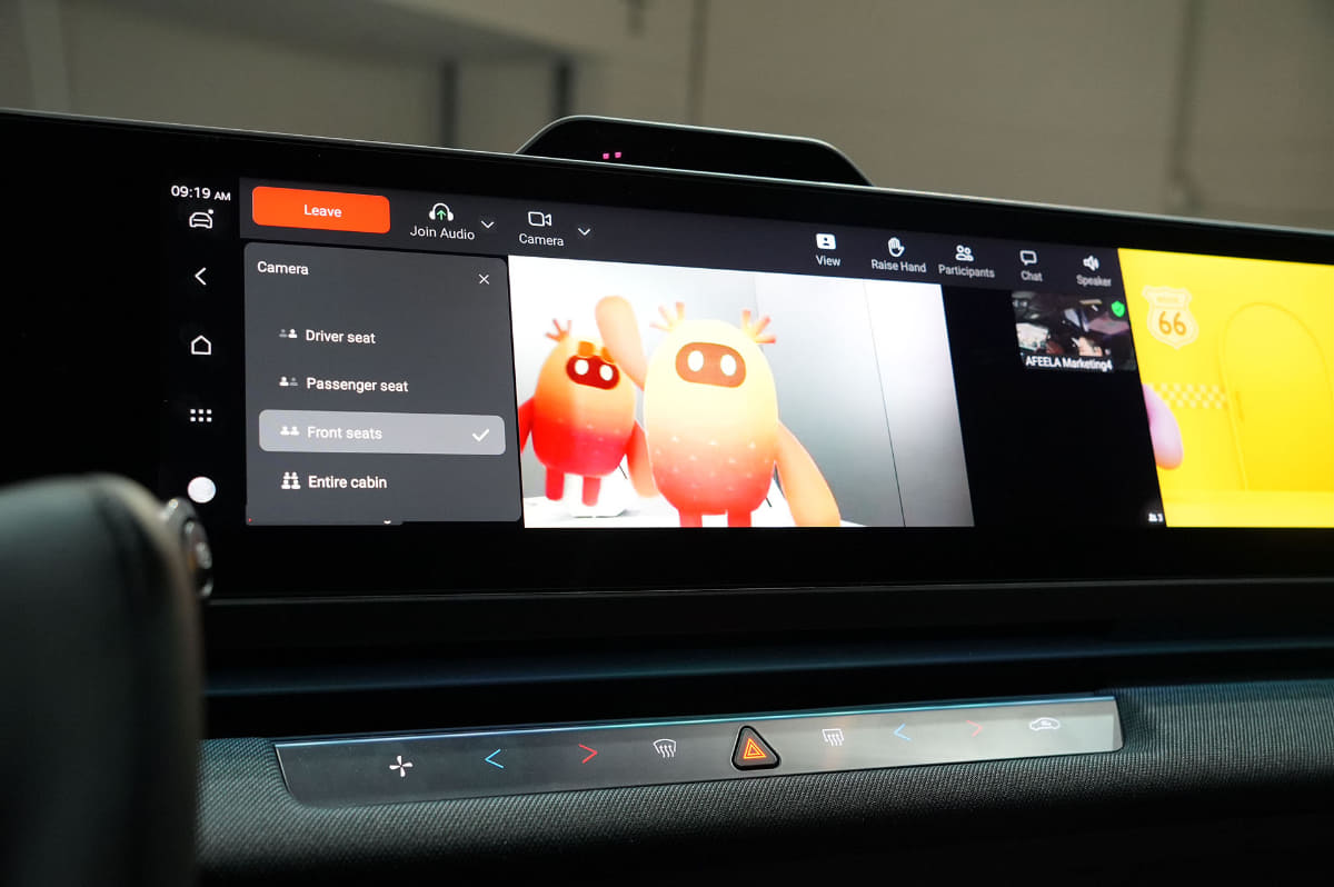 Zoomでビジネス会議もできる