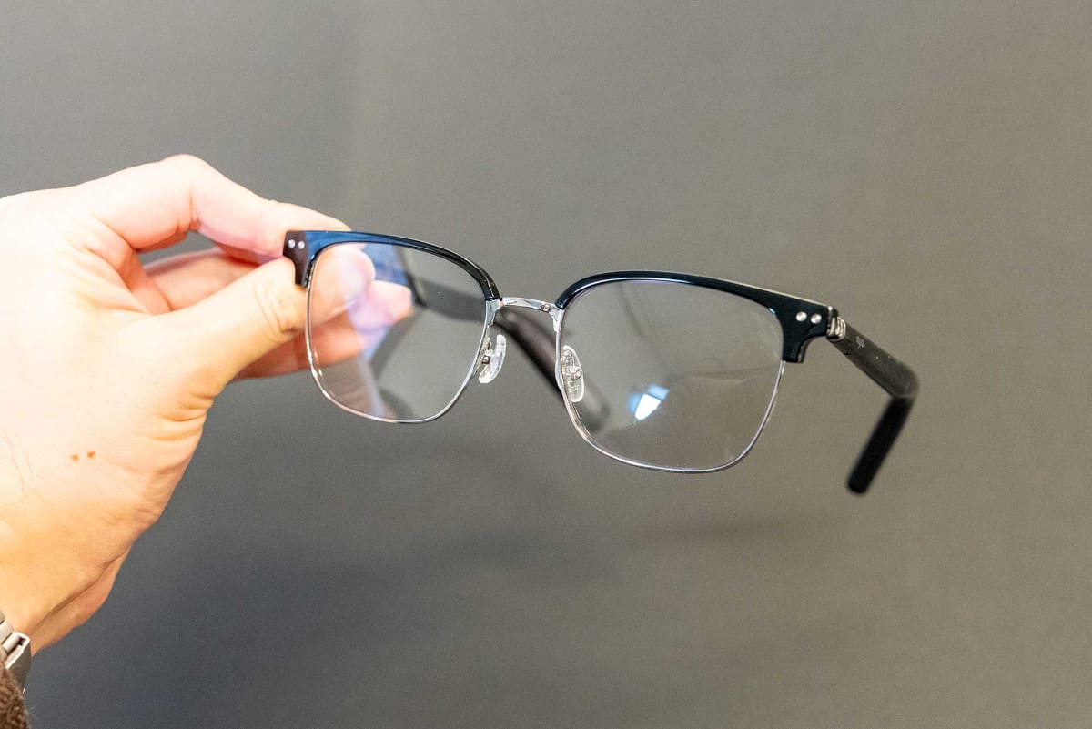 ブロー。こちらもレンズはブルーライトカットレンズ