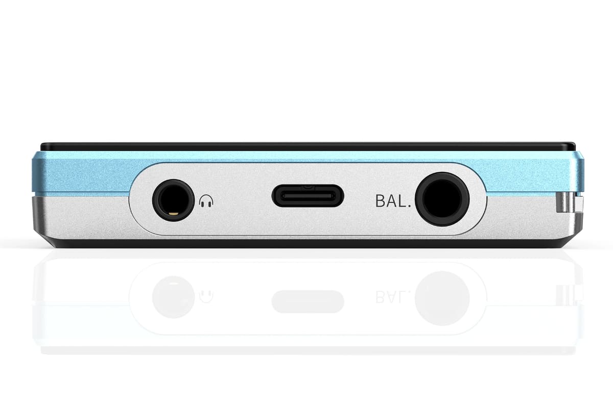 4.4mmと3.5mm出力を備える