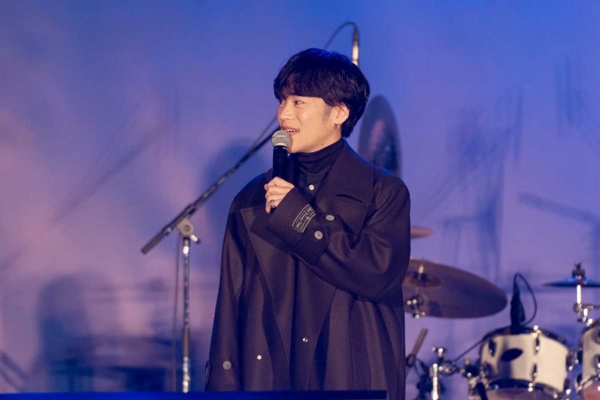 <span class="fnt-70">(C)創通・サンライズ</span>