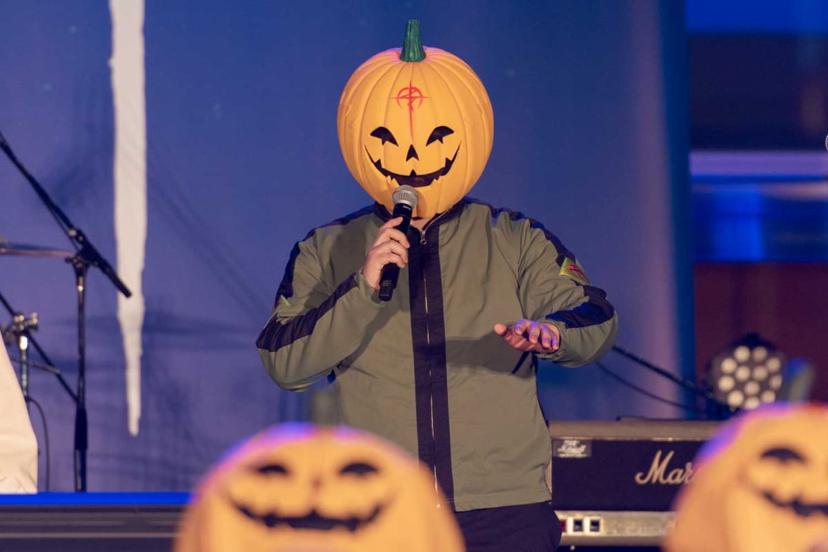 <span class="fnt-70">(C)創通・サンライズ</span>