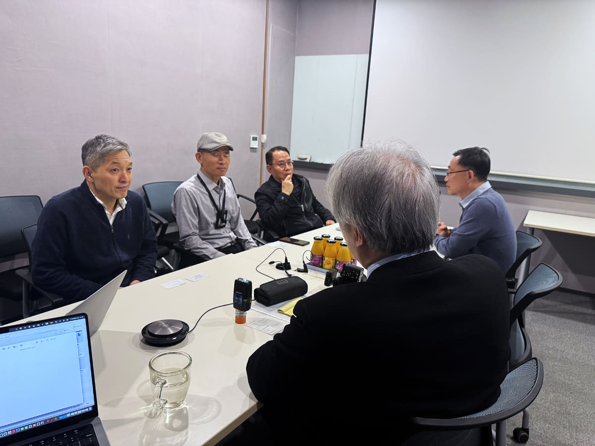 前編ではaurender本社で話を聞いた