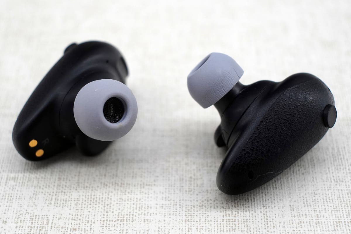 イヤピースは同社オリジナルの FUSION-G