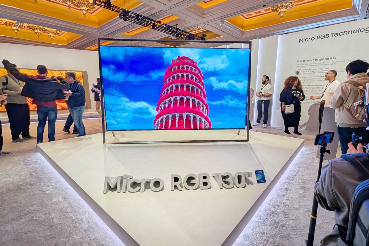 サムスンの130型マイクロRGB LEDテレビ「R95H model」
