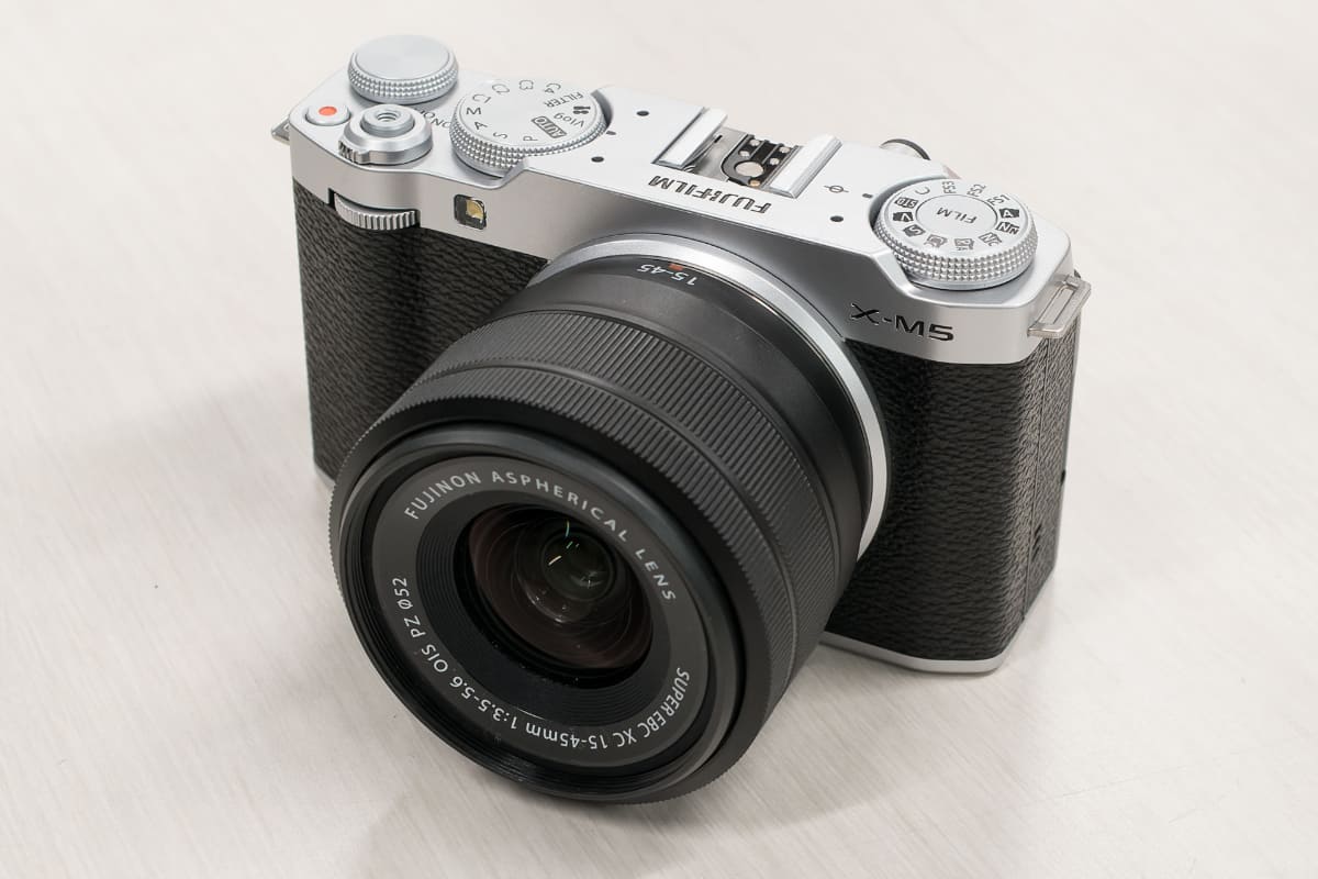 装着レンズはXC15-45mmF3.5-5.6 OIS PZ