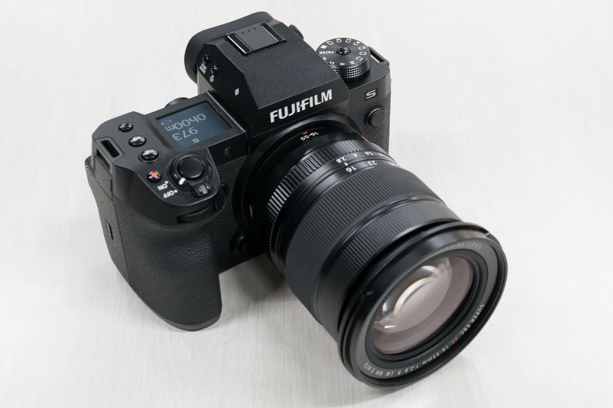 FUJIFILM X-H2S