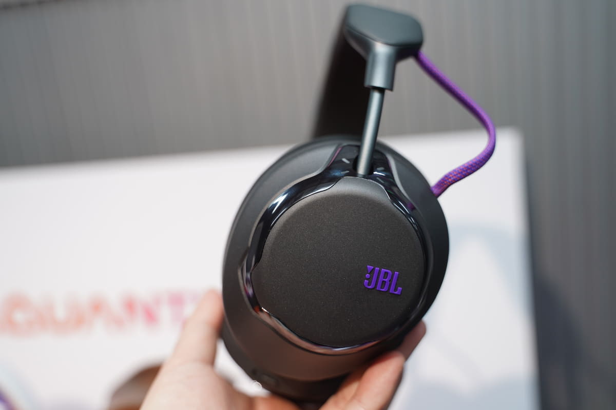 「JBL Quantum 950 WIRELESS」