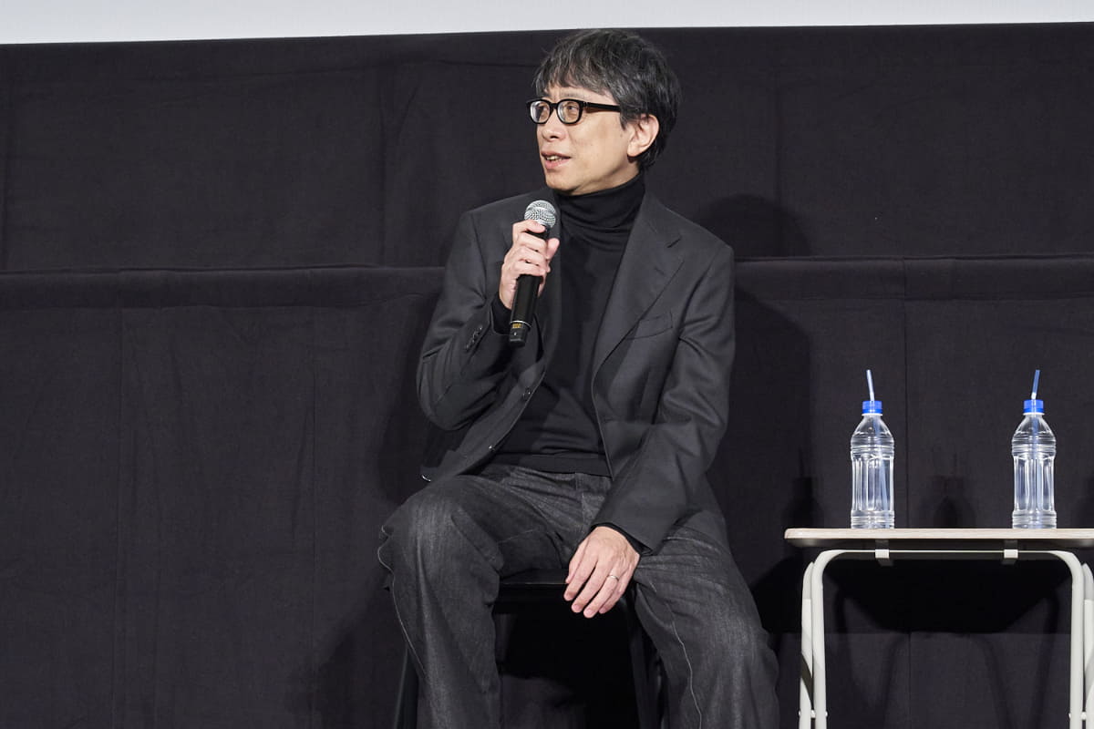 鶴巻和哉監督