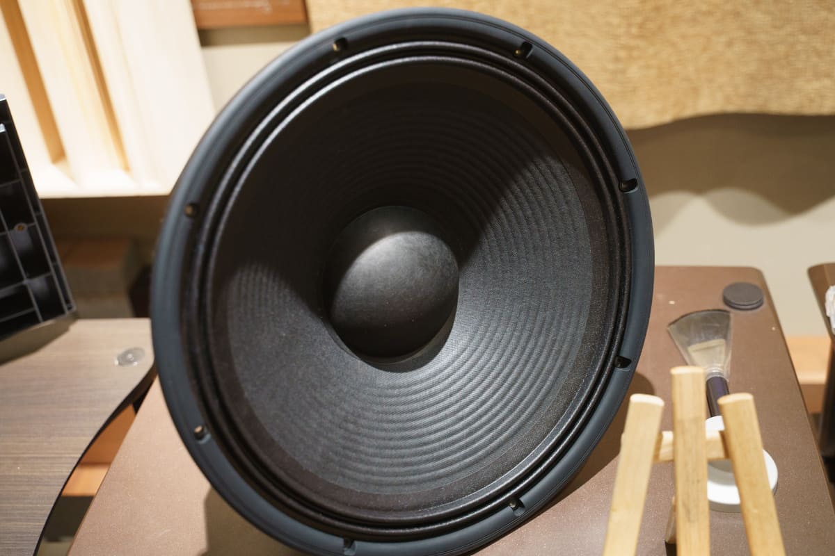 ウーファーの2219Nd