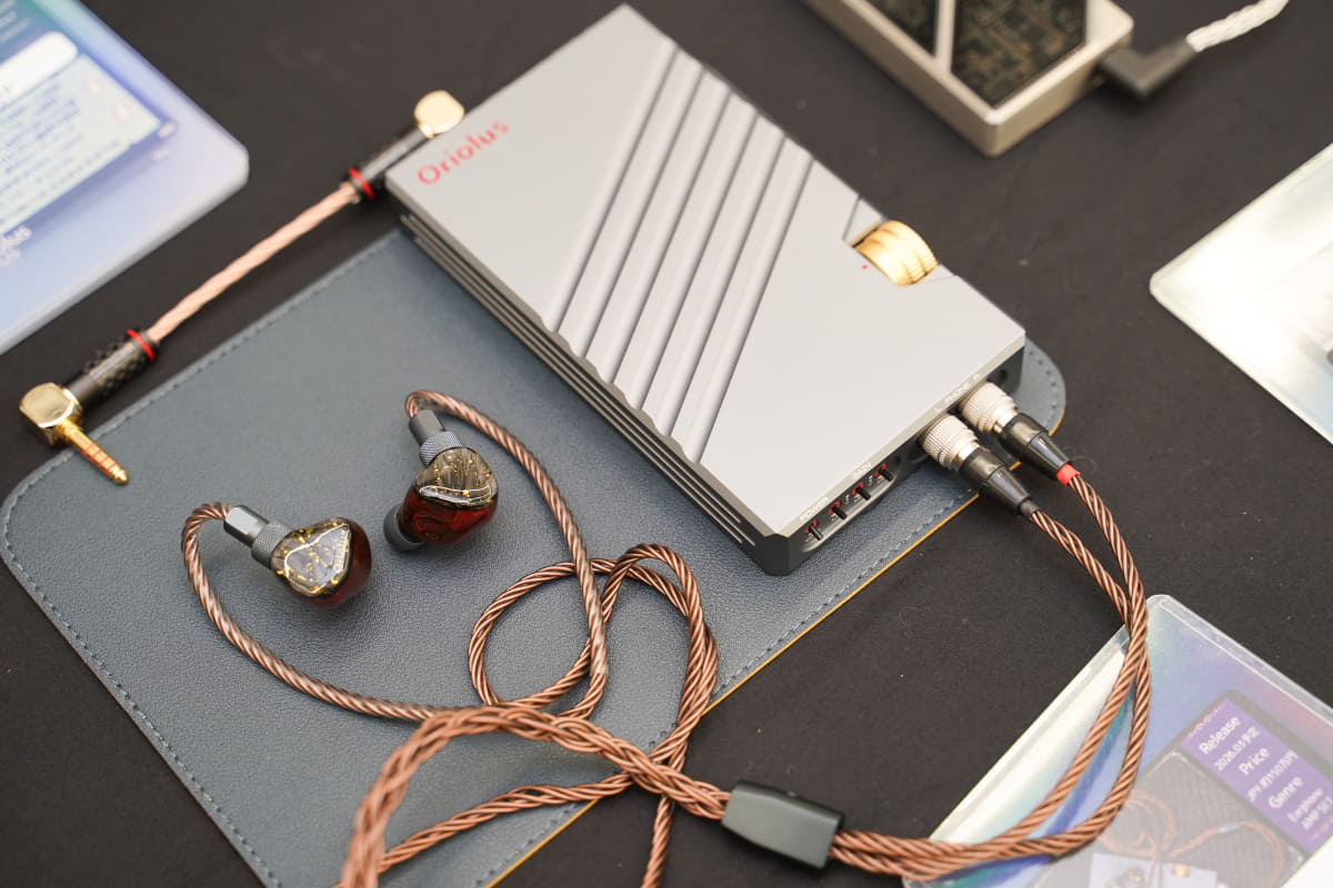 「Traillii Ultra IEM System」