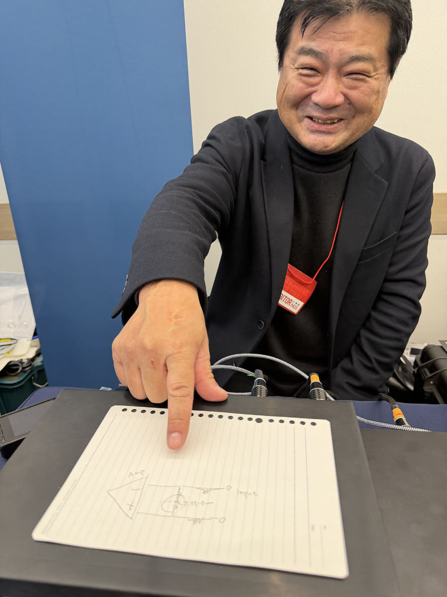 説明をするDVASの桑原光孝CEO
