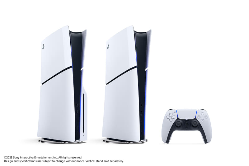 左から「PS5(Ultra HD Blu-ray ディスクドライブ搭載版)」、「PS5 デジタル・エディション」