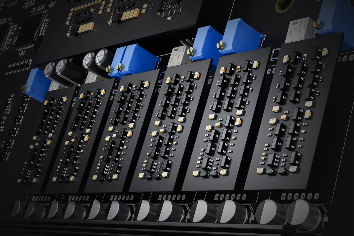 6チャンネル独立構成のディスクリートNFCAヘッドフォンアンプ