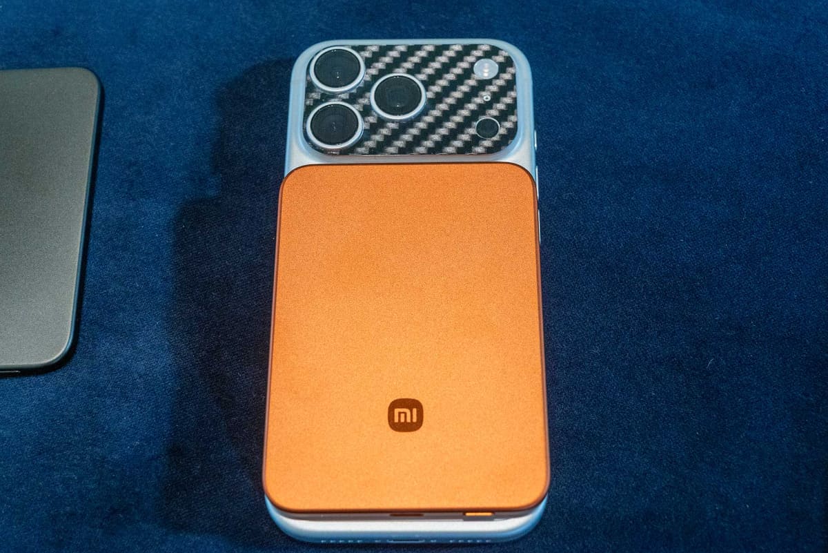 新色のオレンジについて、シャオミ・ジャパンの安達晃彦氏(プロダクトプランニング本部 本部長)は「ぜひ“あの製品、あのカラー”と一緒にお使いください」とアピールしていた