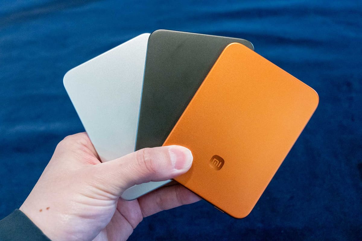 「Xiaomi UltraThin Magnetic Power Bank 5000 15W」は3色展開に