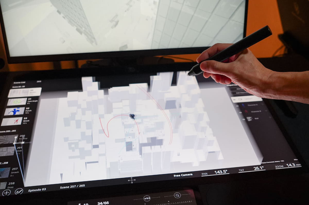 オペレーションはペンなどで直感的に行える