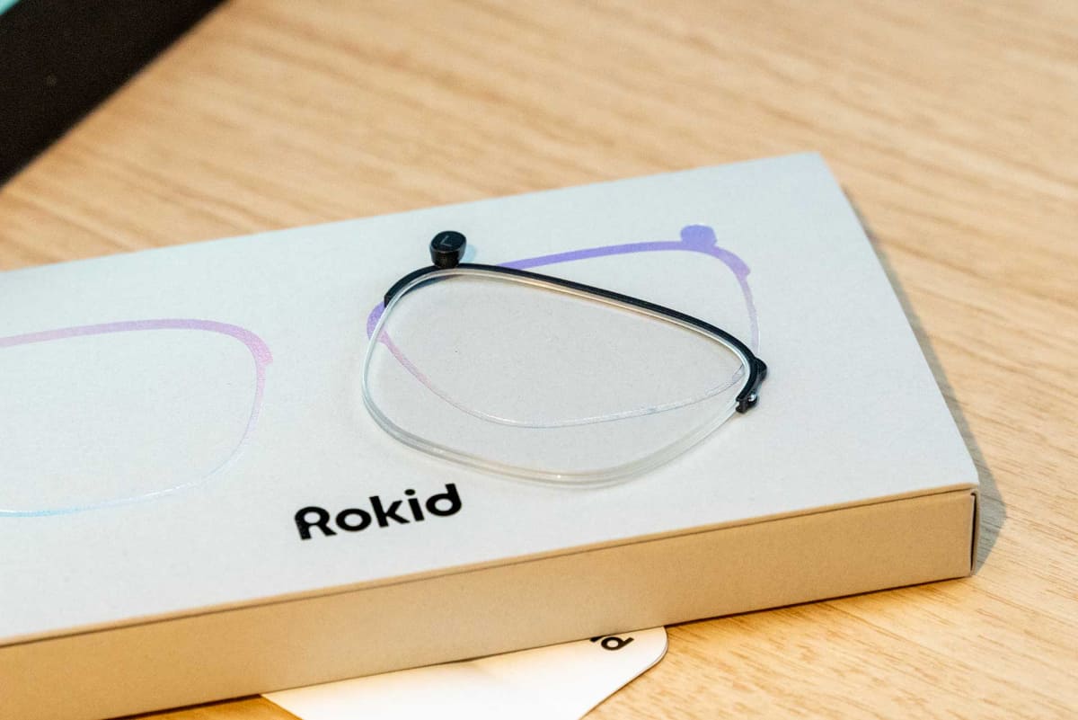 クリップオン式レンズ