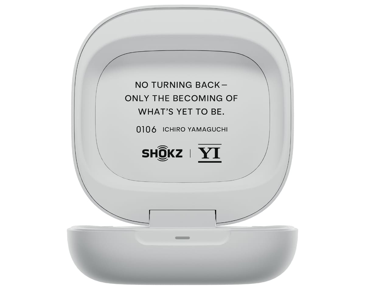 イヤフォンケースの内側