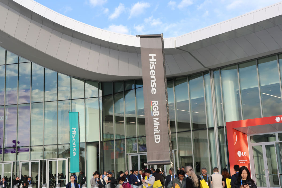 TCLやハイセンスなどの中華勢は「マイクロRGB」というブランディングは避けて「RGBミニLED」をそのまま使っていた