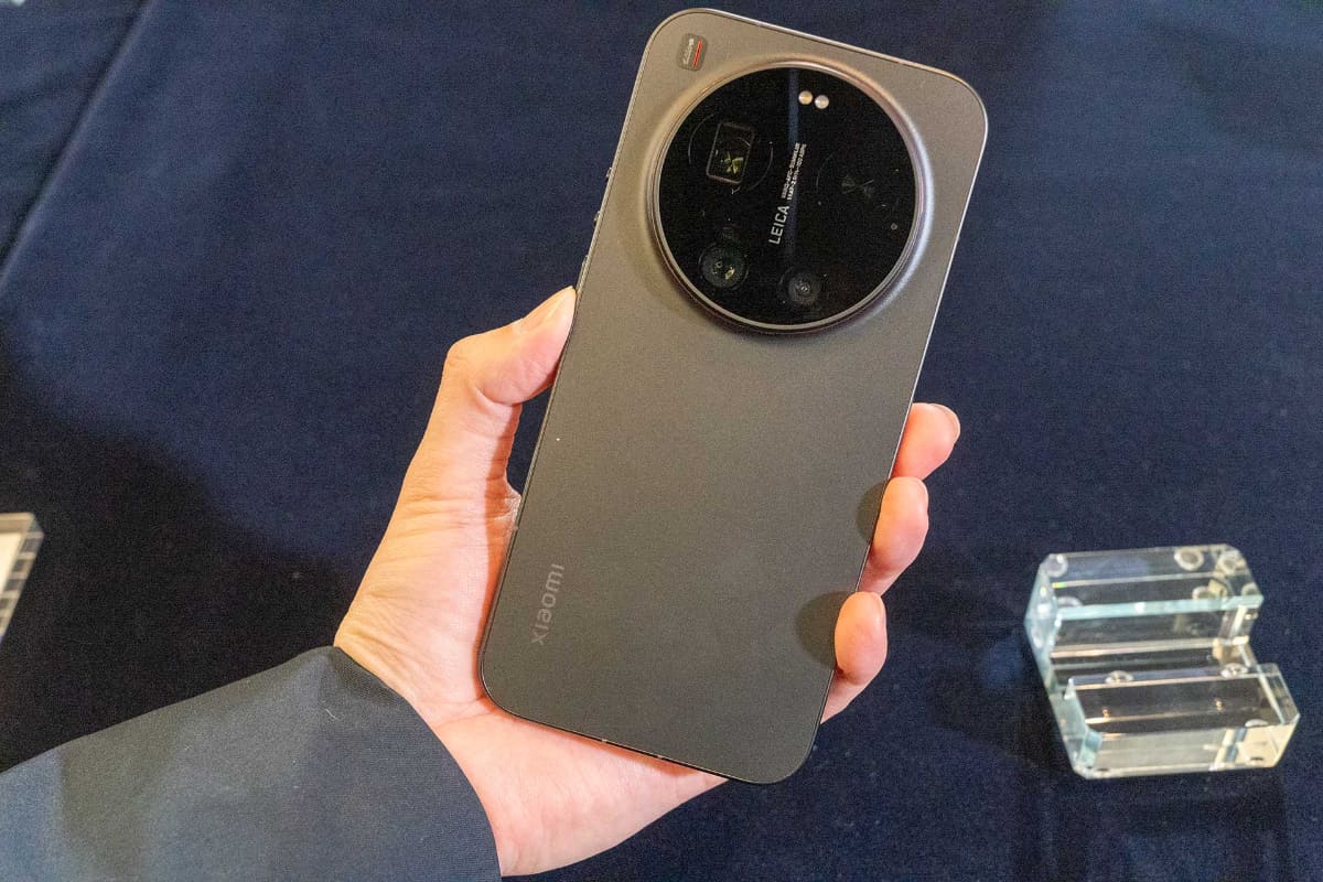 「Xiaomi 17 Ultra」ブラック