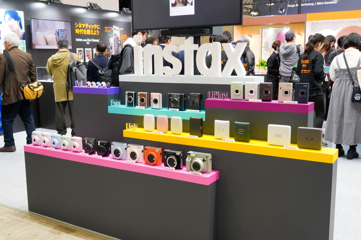 富士フイルムのチェキinstaxコーナー