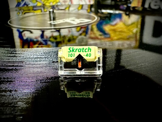 「SKRATCH 101-40」