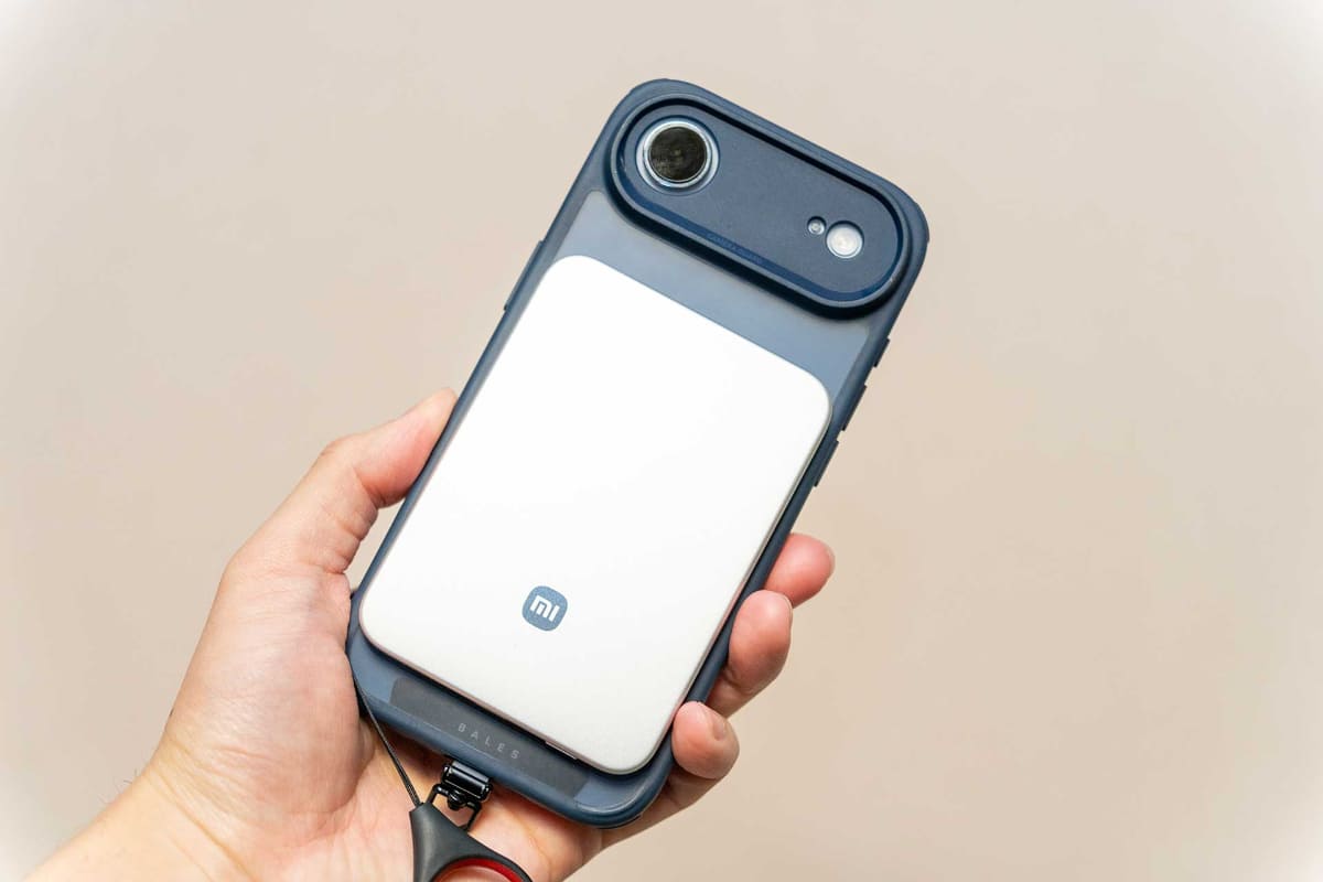 iPhone Airと「Xiaomi UltraThin Magnetic Power Bank」を組み合わせたところ