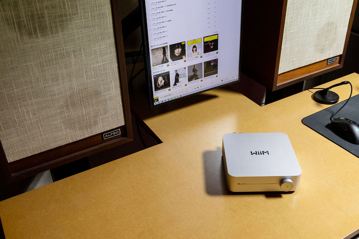 小さくて多機能なWiiM-Ampとコンパクトスピーカーによるデスクトップ・オーディオ、実にオススメ