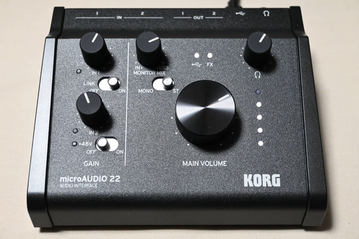 microAUDIO 22のトップパネル