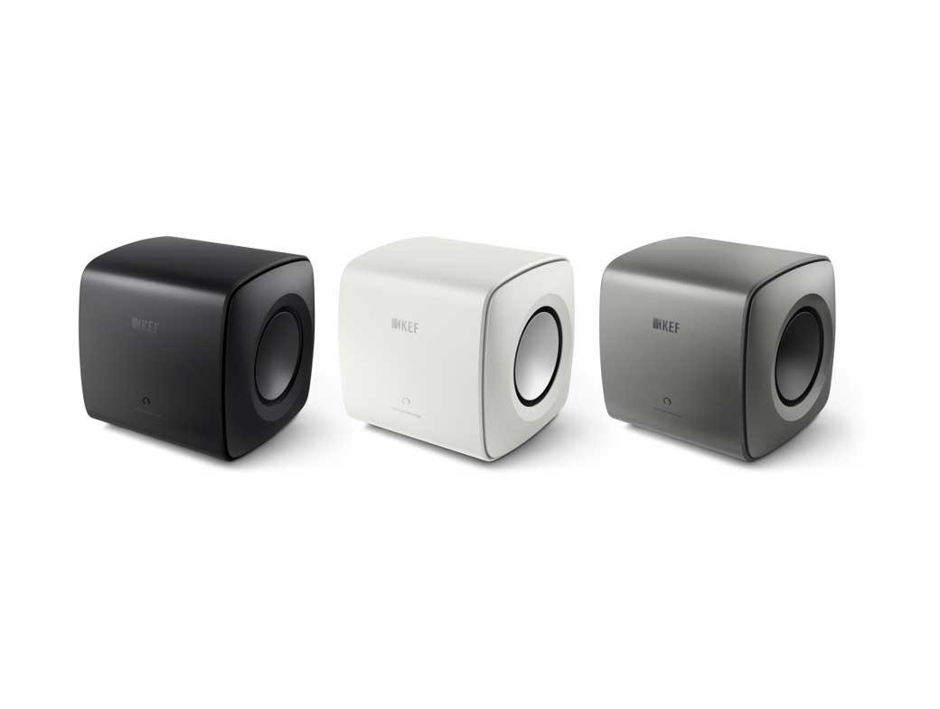 コンパクトサブウーファーの「KC62」